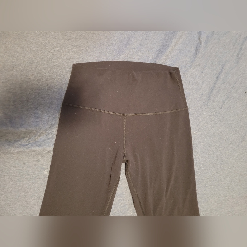 Size 6 Lululemon Align leggings.